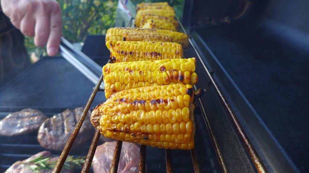 corn on the cob, grilling, meal, grill proof, grill, grilled food, corn