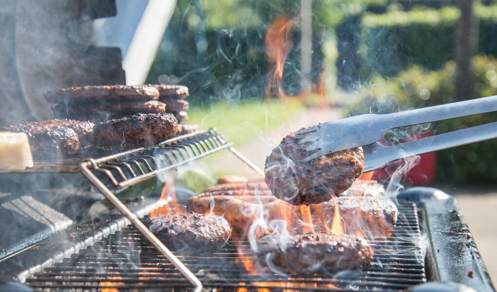 barbecue, hamburger, food, burger, meat, beef, meal, grilled, american, grill, snack, bbq, restaurant, bun, cooking, tomato, bread, fresh, classic, barbecue, barbecue, grill, bbq, bbq, bbq, bbq, bbq